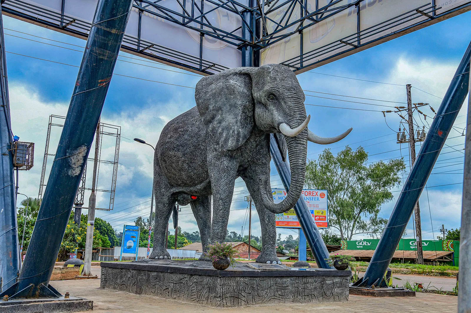 The elephant statue at the entrance to Gulu City.